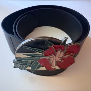 Vintage H&M/ Divided Black Leather Belt w/Floral Buckle Made in Italy Sz M EVC